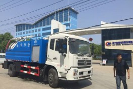 东风天锦7.45立方清洗吸污车