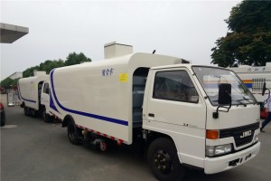 （5方）江铃小型吸尘车