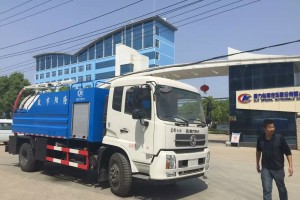 东风天锦7.45立方清洗吸污车