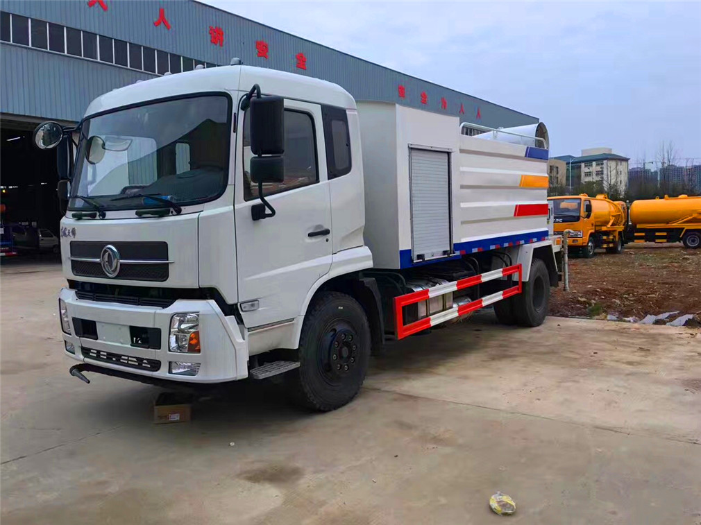 东风天锦雾炮车19