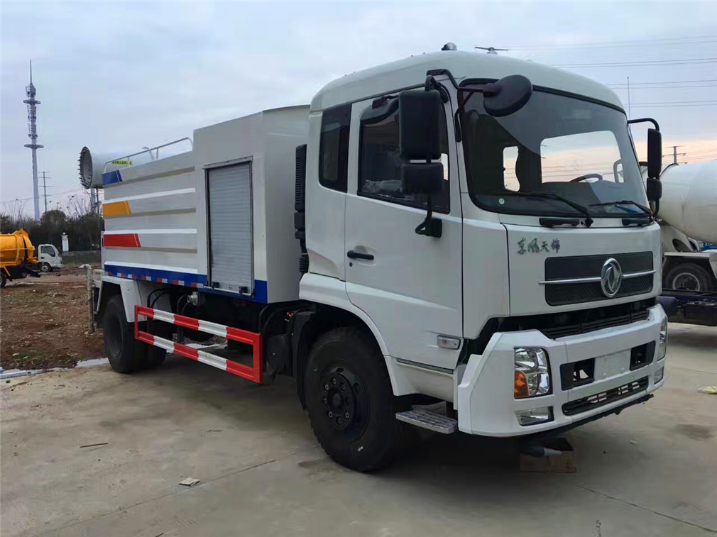东风天锦雾炮车20