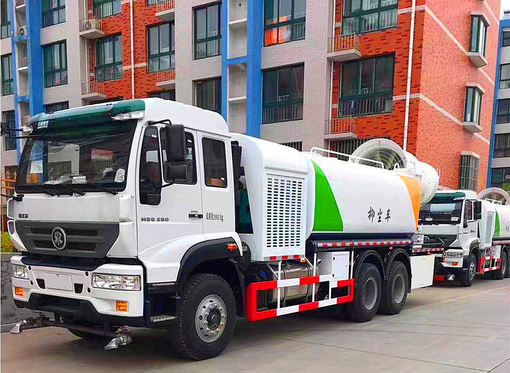 重汽斯太尔后八轮抑尘车01