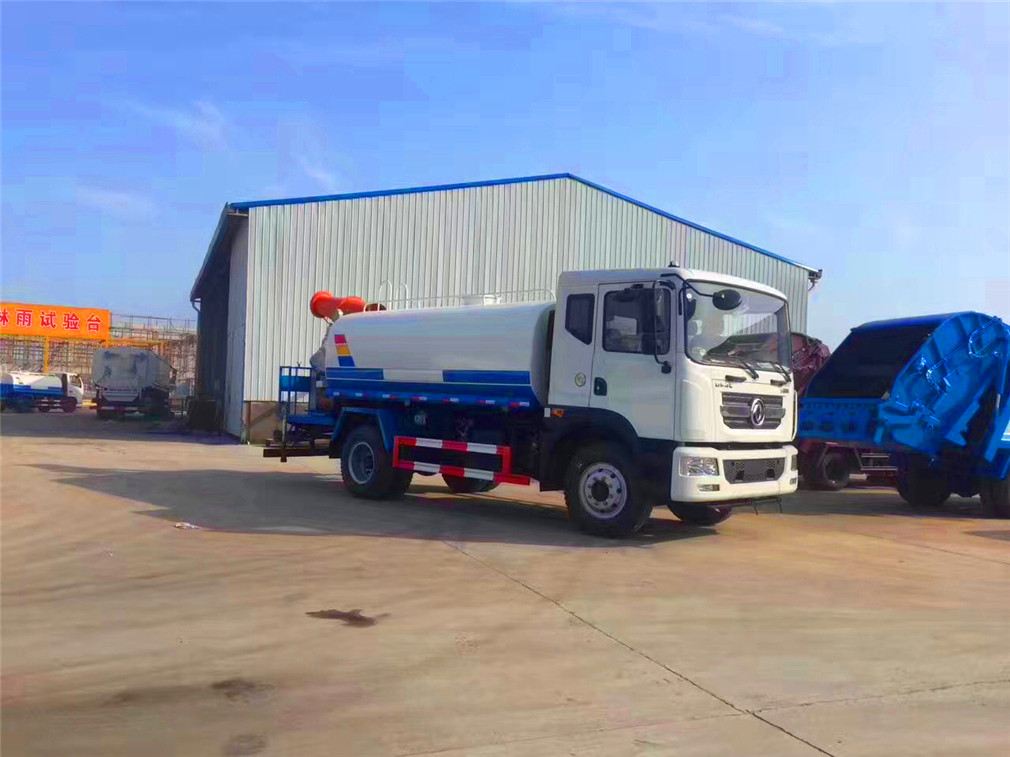 东风D9抑尘车06