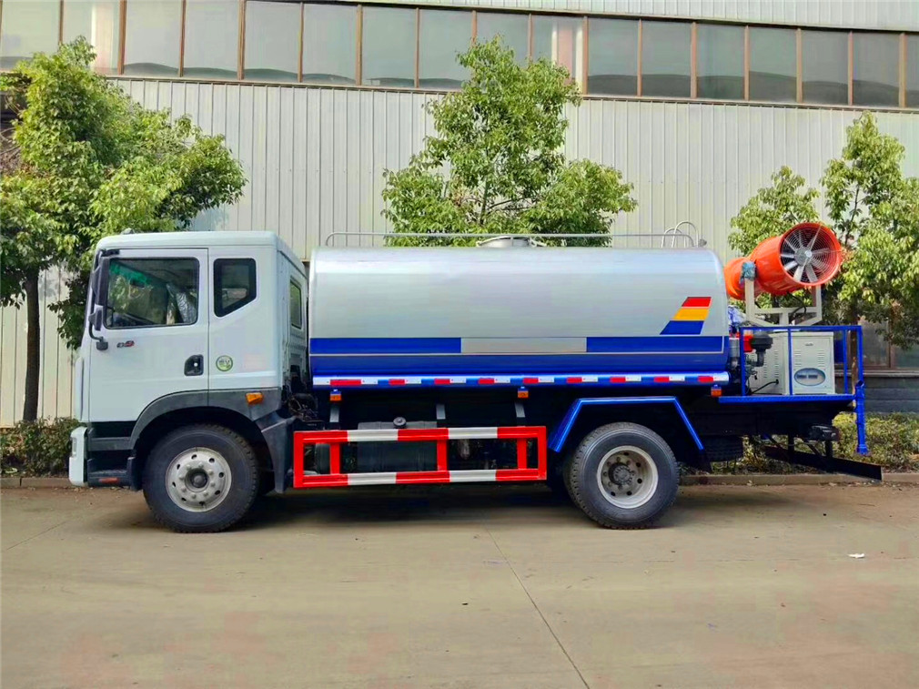 东风D9抑尘车17