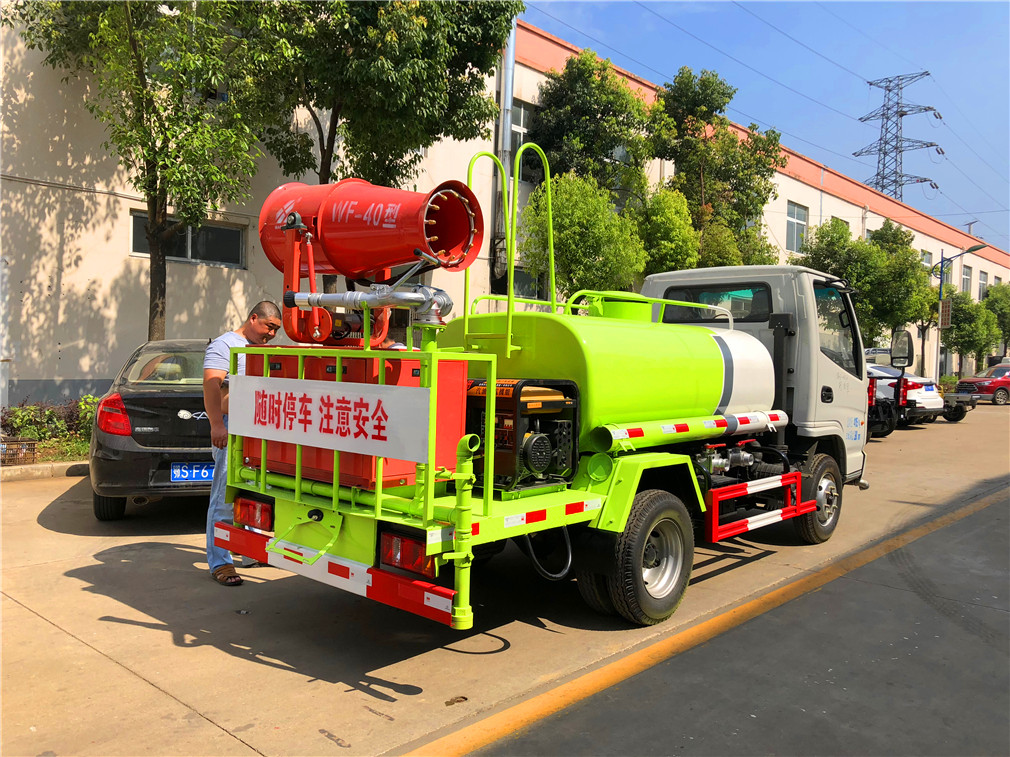 凯马雾炮车34