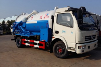 （8方）东风大多利卡吸污车