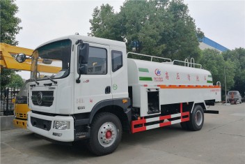 东风D9高压清洗车