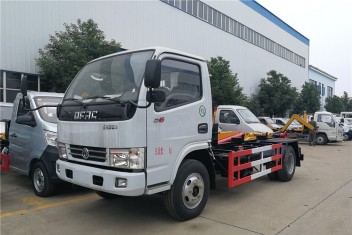  （5方）东风多利卡车厢可卸式垃圾车