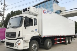东风天龙前四后八冷藏车 (厢长9.4米)