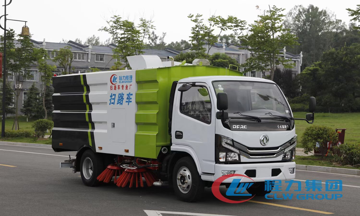 东风5.5方（1.5水4尘）道路清扫车