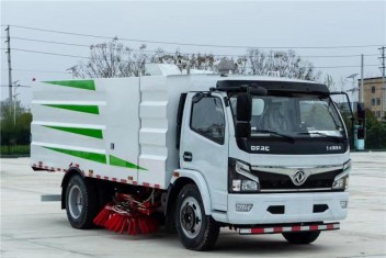 东风7方（2.5水4.5尘）道路清扫车